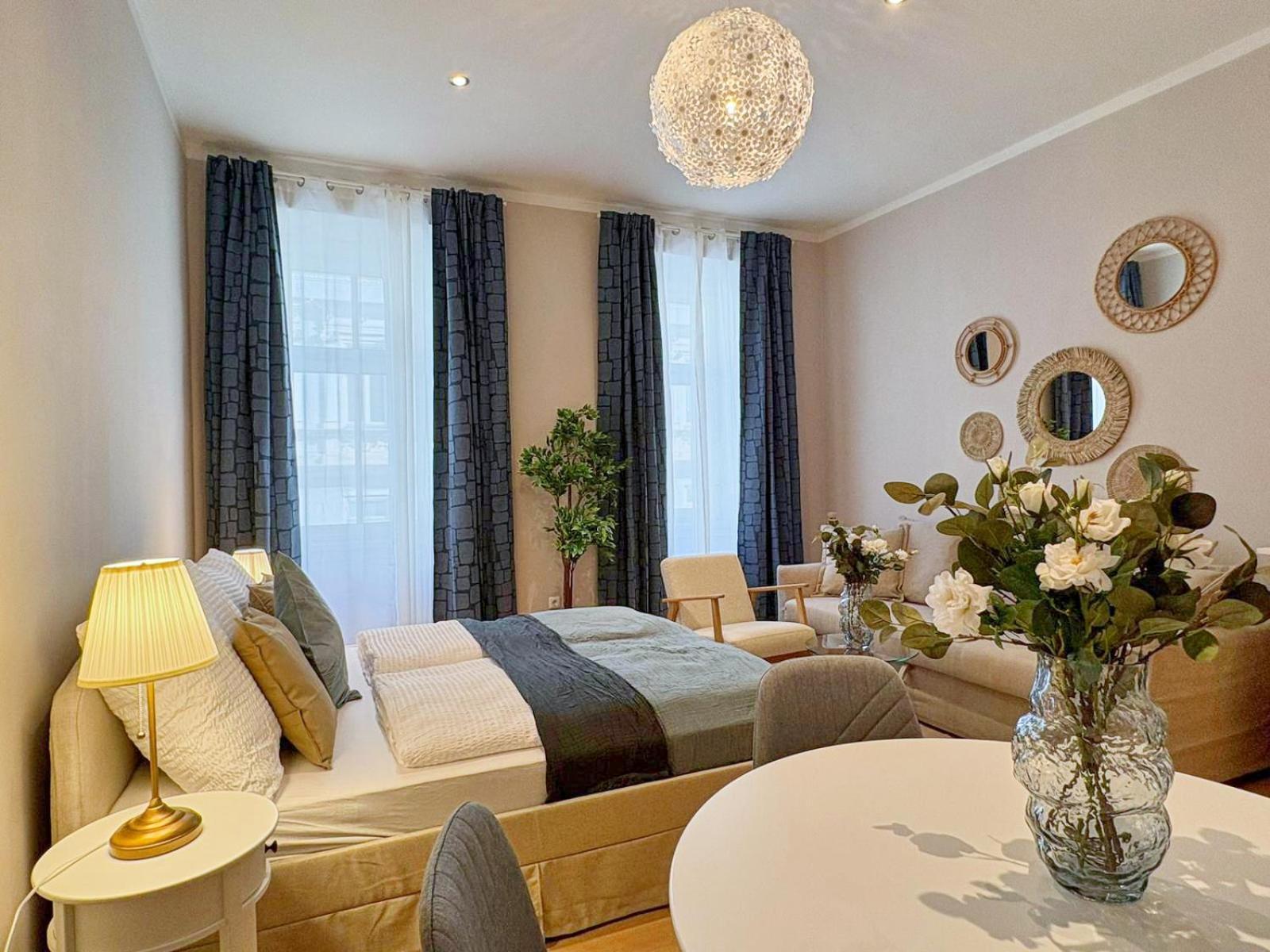 Spacious And Near Metro I Close To Parks I Akh Apartment Wien Ngoại thất bức ảnh