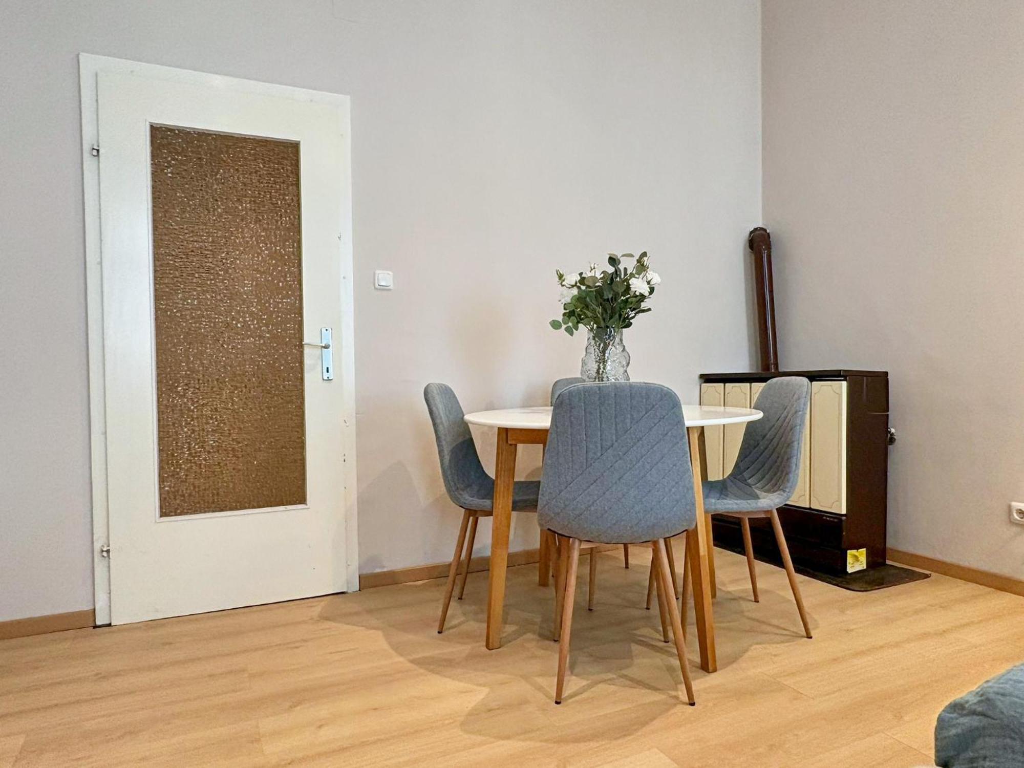 Spacious And Near Metro I Close To Parks I Akh Apartment Wien Ngoại thất bức ảnh